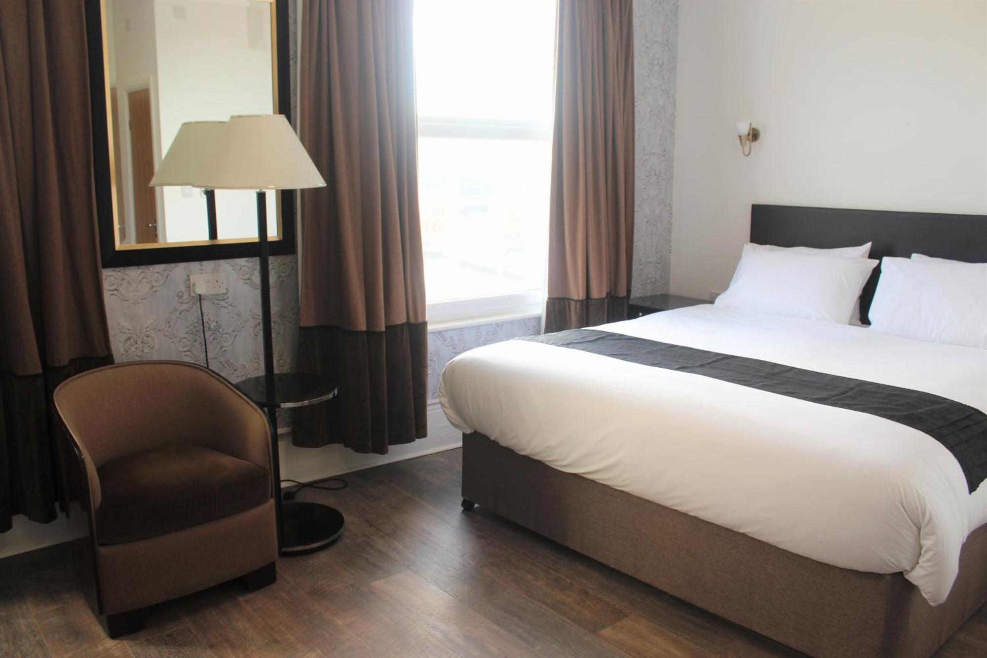 Hotel Park &